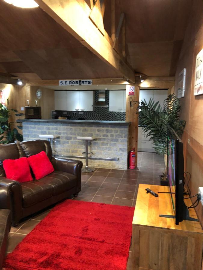 בדפורד The Lodge מראה חיצוני תמונה